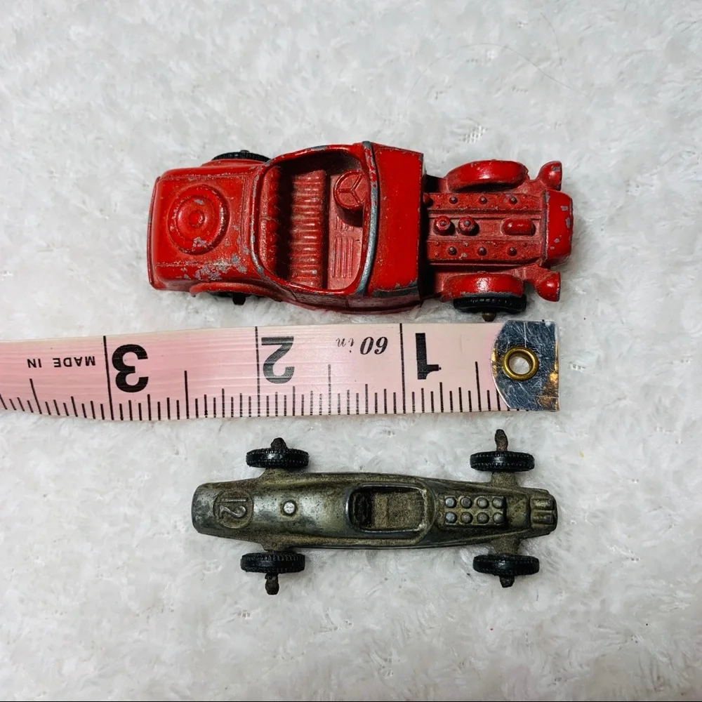 Vintage set 4 metal toy cars tootsie toy midgetoy